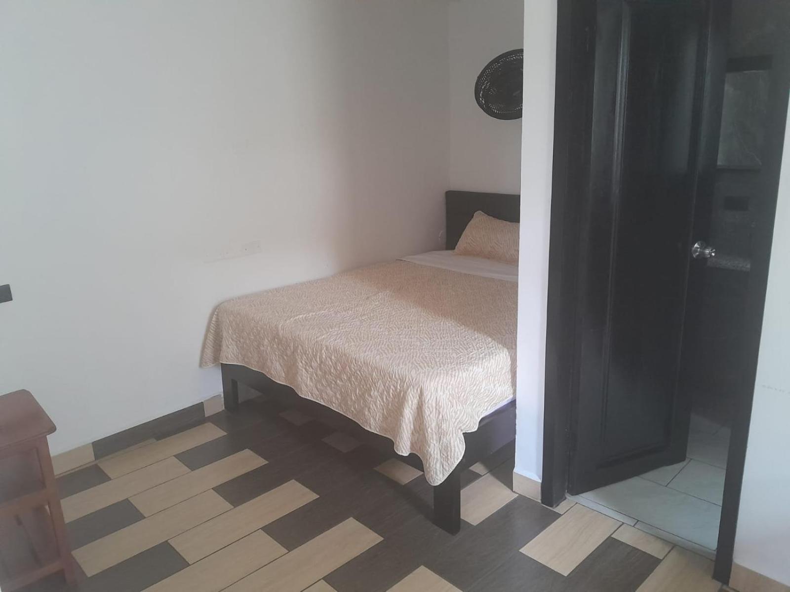 Hostal Limoncocha Тена Екстериор снимка