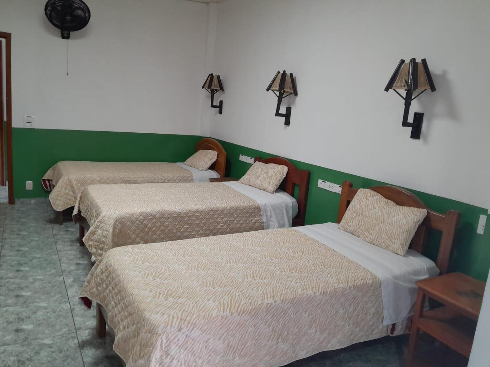 Hostal Limoncocha Тена Екстериор снимка
