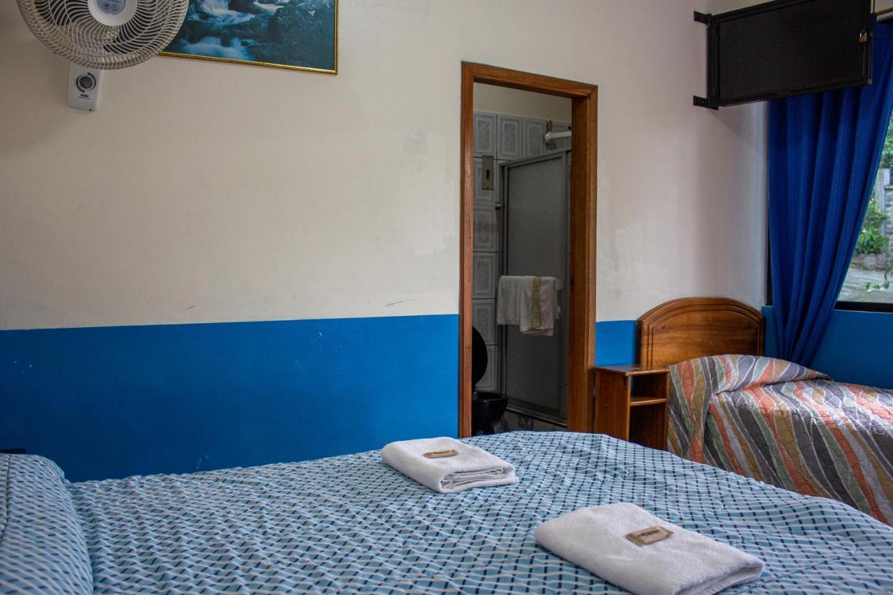 Hostal Limoncocha Тена Екстериор снимка